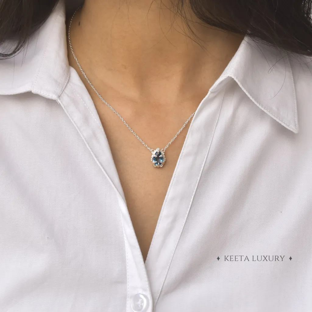 Nature Skin - Blue Topaz Necklace